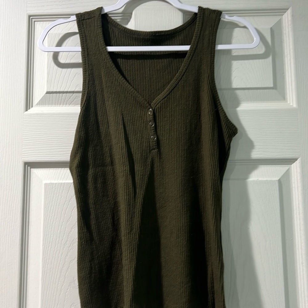 Woman’s tank top